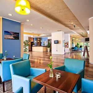 https://hotel-karolinka.karpacz-hotel.com